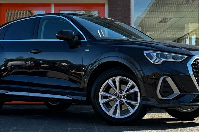Audi Q3 SPORTBACK 35 TFSI S Edition *trekhaak*navi*stoel/stuurverwarming*alcantara*